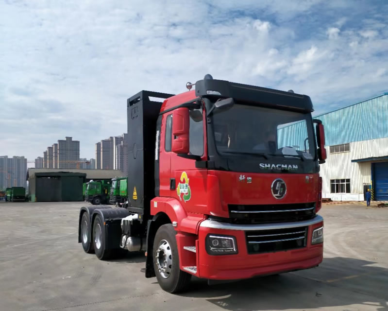 49吨充换电式牵引车49 ton charging and swapping tractor